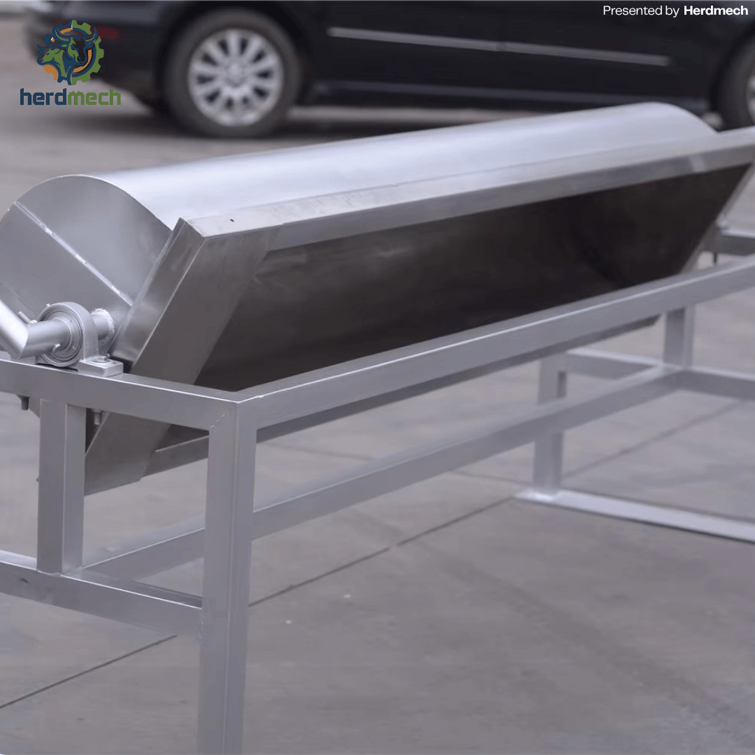 Customized 304 Stainless Steel Rotatable Livestock Water