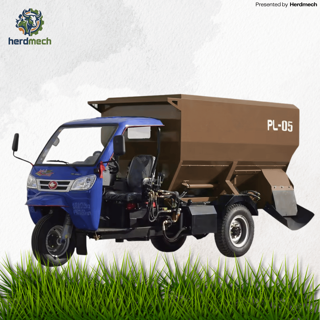 5CBM Cubicle Bedding Spreader | PL Series Hammer-Type with Auger System
