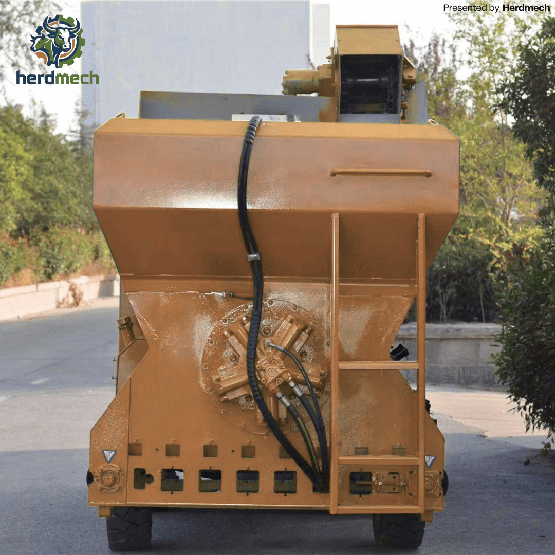 Leftover Feed Collector | 12m³ Diesel-Powered Feed Recovery & Secondary Feeding Machine