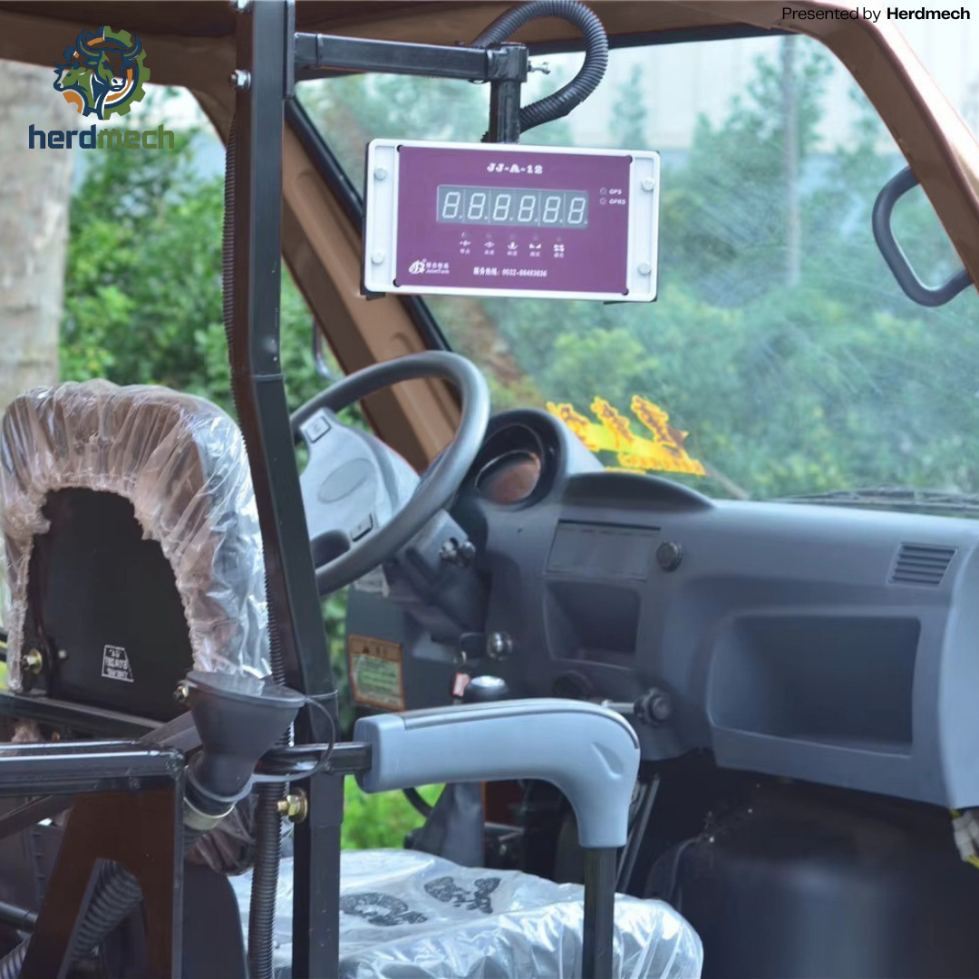 4-5CBM Self-Propelled TMR Mixers (Model: 9SCL-4/5) With Loader