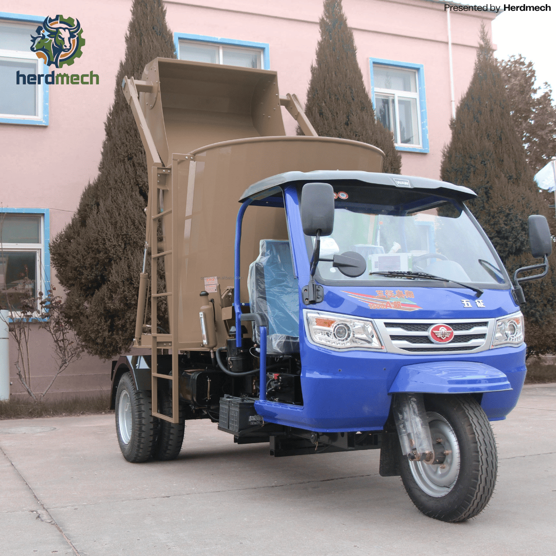 5CBM Self-Propelled TMR Mixers (Model: 9SCL-5) With Loader Bucket and Belt