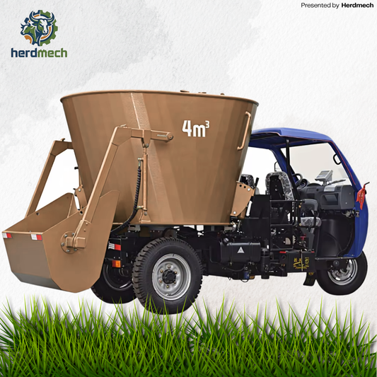 4-5CBM Self-Propelled TMR Mixers (Model: 9SCL-4/5) With Loader